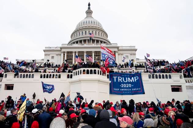 Bilder des Jahres 2021, News 01 Januar News Themen der Woche KW01 January 6, 2021, Washington, DC, United States: January 6, 2021 - Washington, DC, United States: Protesters at a Pro Trump protest, shown here on the west side of the U.S. Capitol Washington United States - ZUMAb161 20210106_zap_b161_015 Copyright: xMichaelxBrochsteinx