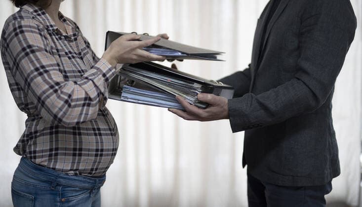 Thema: Mutterschutz, Arbeitsbelastung Bonn Deutschland *** Topic Maternity Protection, Workload Bonn Germany Copyright: xUtexGrabowsky photothek.netx