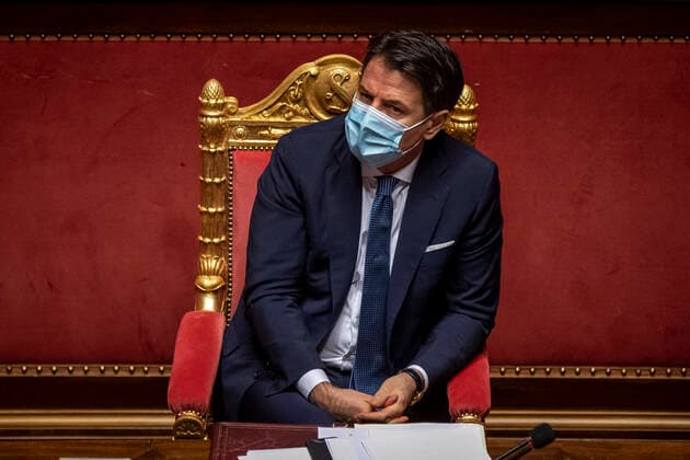 Bilder des Jahres 2021, News 01 Januar News Themen der Woche KW03 News Bilder des Tages (210120) -- ROME, Jan. 20, 2021 () -- Italian Prime Minister Giuseppe Conte attends a debate ahead of a confidence vote in Senate in Rome, Italy, Jan. 19, 2021. Conte won a confidence vote on Tuesday at the upper house of parliament. He won in the 321-seat Senate by 156 to 140, with 16 abstentions, falling short of the 161 votes needed for an absolute majority. (Pool via ) ITALY-ROME-GOVERNMENT xinhua 