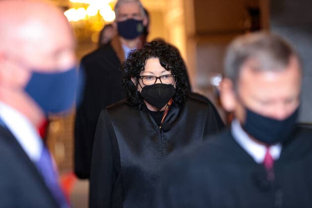 January 20, 2021, Washington, District of Columbia, USA: WASHINGTON, DC - JANUARY 20: U.S. Supreme Court Associate Justice Sonia Sotomayor arrives to the inauguration of U.S. President Joe Biden on the West Front of the U.S. Capitol on January 20, 2021 in Washington, DC. During today s inauguration ceremony Joe Biden becomes the 46th president of the United States. ( Win McNamee Getty Images) Washington USA - ZUMAs152 20210120_zaa_s152_749 Copyright: xWinxMcnameex