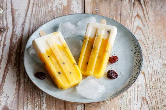 Homemade popsicles with mango and passion fruit EVGF03849