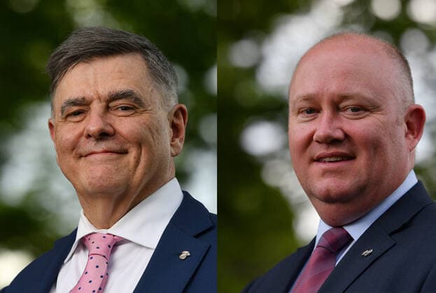 AUSTRALIAN OF THE YEAR FINALISTS, In a combination diptych 2021 Australian of the Year finalists (L-R) Professor Brendan Murphy and Shane Fitzsimmons pose for a portrait at a reception at Government House in Canberra in Canberra, Sunday, January 24, 2021. ( NO ARCHIVING, EDITORIAL USE ONLY, NO USE IN BOOKS WITHOUT CONSENT CANBERRA ACT AUSTRALIA  Copyright: xMICKxTSIKASx 20210125001515918909