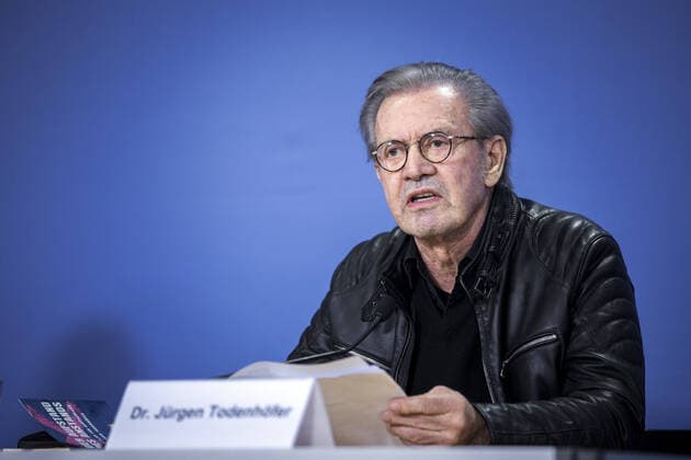 Bilder des Jahres 2021, News 01 Januar News Themen der Woche KW04 News Bilder des Tages Juergen Todenhoefer aufgenommen im Rahmen einer Pressekonferenz zur Vorstellung des Parteiprogramms der neu gegruendeten Partei Team Todenhoefer in Berlin, 25.01.2021. Berlin Deutschland *** Juergen Todenhoefer recorded during a press conference to present the party program of the newly founded party Team Todenhoefer in Berlin, 25 01 2021 Berlin Germany Copyright: xJaninexSchmitz photothek.dex