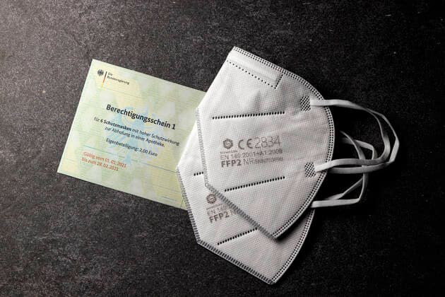 Bundesdruckerei has sent out forgery-proof authorization vouchers for FFP2 masks to German health insurance companies Once insured persons have received these vouchers, they can use them to obtain FFP2 masks or other equivalent masks from pharmacies Topic image, symbol image Foto:xC.xHardtx xFuturexImage