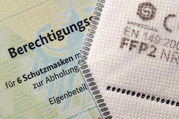 Bundesdruckerei has sent out forgery-proof authorization vouchers for FFP2 masks to German health insurance companies Once insured persons have received these vouchers, they can use them to obtain FFP2 masks or other equivalent masks from pharmacies Topic image, symbol image Foto:xC.xHardtx xFuturexImage