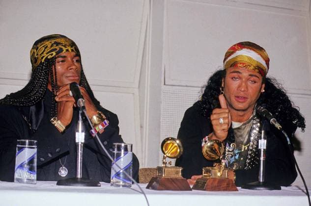 Milli Vanilli, Fab Morvan and Rob Pilatus, at a press conference announcing they will return their Grammy Awards after confessing to lip-synching their songs on November 20, 1990 Copyright: xRalphxDominguez MediaPunchx