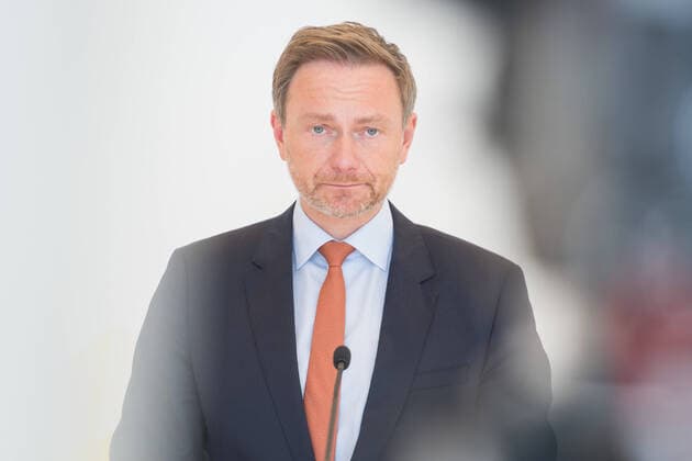 Berlin, Christian Lindner gives press conference in the Bundestag Christian Lindner Federal Chairman FDP during a press conference of the fdp parliamentary group in the German Bundestag on 26 01 2021 Berlin Bundestag Berlin Germany
