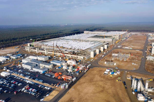 Tesla Giga Factory Gruenheide Gruenheide, DEU, 26 01 2021 Aerial view Tesla Gigafactory 4 construction site in the Freienbrink district of Gruenheide The Gigafactory is scheduled to start producing Tesla vehicles in July 2021 Gruenheide Brandenburg Germany