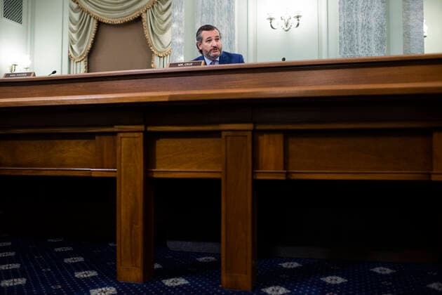 January 26, 2021, Washington, District of Columbia, USA: United States Senator Ted Cruz (Republican of Texas), questions Gina Raimondo, nominee for Secretary of Commerce, during her Senate Commerce, Science, and Transportation Committee confirmation hearing in Russell Senate Office Building in Washington, D.C., on Tuesday, January 26, 2021 Washington USA - ZUMAs152 20210126_zaa_s152_092 Copyright: xTomxWilliamsx-xPoolxViaxCnpx