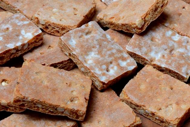  Basler Leckerli, Gebäck, Läckerli, Pfefferkuchen *** Basler Leckerli, biscuits, Läckerli, gingerbread Copyright: imageBROKER/J.xPfeiffer iblpjr05184934.jpg