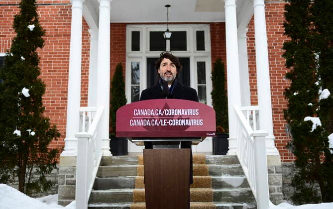 News Bilder des Tages Kanada, Justin Trudeau Pressekonferenz in Ottawa February 2, 2021, Ottawa, on, Canada: Prime Minister Justin Trudeau holds a press conference at Rideau Cottage in Ottawa on Tuesday, Feb. 2, 2021., to provide an update on the COVID-19 pandemic. Ottawa Canada  - ZUMAc35_ 20210202_zaf_c35_012 Copyright: xSeanxKilpatrickx