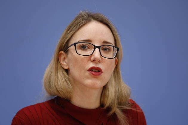Prof Dr Alena Buyx, Chairwoman German Ethics Council, Germany, Berlin, Federal Press Conference, Topic Special rules for vaccinated persons