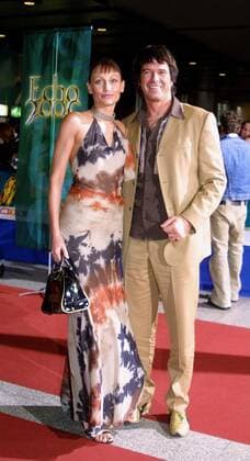 Echo 2002 Copyright IMAGO Herrmann Theme Award ceremony of the German Record Prize Echo 2002 in the ICC Berlin Arrival of the stars on the red carpet with Alex Jolig with girlfriend Copyright: xEventpressxHerrmannx