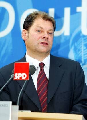 Copyright: IMAGO. Herrmann : Thema: Der vermutlich neue SPD Generalsekretär: Olaf Scholz in der Parteizentrale *** Copyright IMAGO Herrmann Topic The presumably new SPD secretary general Olaf Scholz in the party headquarters Copyright: xEventpressxHerrmannx