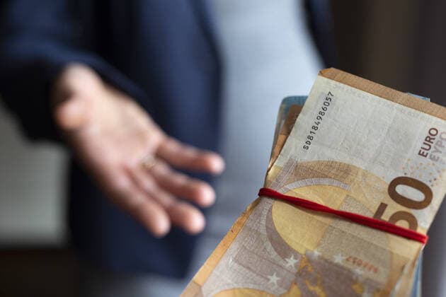 Thema: Geld und Korruption Bonn Deutschland *** Topic Money and Corruption Bonn Germany Copyright: xUtexGrabowsky photothek.netx