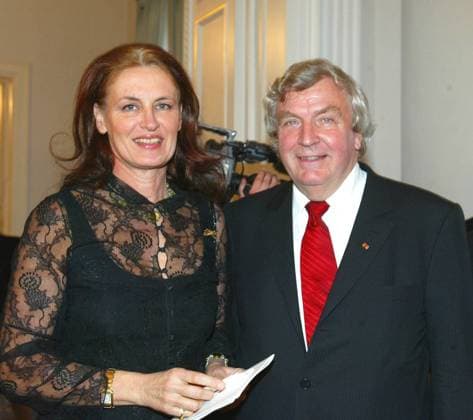 Dinner Federal President Japan Copyright IMAGO Herrmann 29 03 2004 Topic Dinner at the Federal President with representatives of the German economy on the occasion of Germany in Japan 2005 2006 With Irene and Gerd Schulte Hillen Copyright: xEventpressxHerrmannx