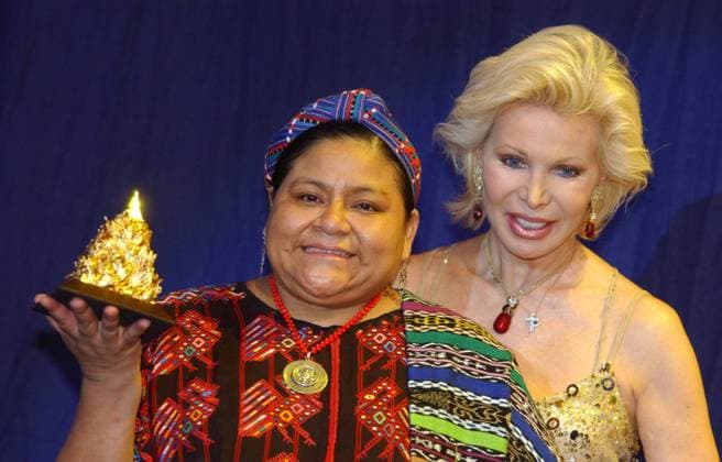 UNECO Gala 2004 Rigoberta Menchu with Uter Ohoven Copyright IMAGO Nass 06 11 2004 Topic UNESCO Benefit Gala 2004 for Children in Need in Neuss Copyright: xEventpressx xNassx