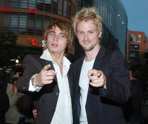 Axel Schreiber gestorben Eventpress Mathias Krohn Copyright:IMAGO. Mathias Krohn Datum: 22.08.2006 Thema : FIRST STEPS Awards Verleihung im Theater am Potsdamer Platz in Berlin am 22.08.2006. Mit : V.l.: Constantin von Jascheroff und Axel Schreiber *** Eventpress Mathias Krohn Copyright IMAGO Mathias Krohn Date 22 08 2006 Theme FIRST STEPS Awards Ceremony at the Theater am Potsdamer Platz in Berlin on 22 08 2006 With V l Constantin von Jascheroff and Axel Schreiber Copyright: xEventpress MathiasxKrohnx