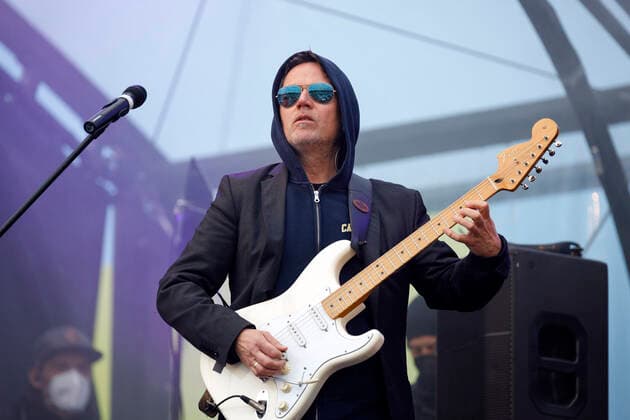 Harry Alfter of Brings at car concert Carneval session 1 of Bonnlive at Südstadion Due to the ongoing corona crisis, carnival events are largely cancelled this year, the Cologne Rose Monday procession will only take place virtually, concerts are subject to strict restrictions Cologne, 06 02 2021 Foto:xC.xHardtx xFuturexImage
