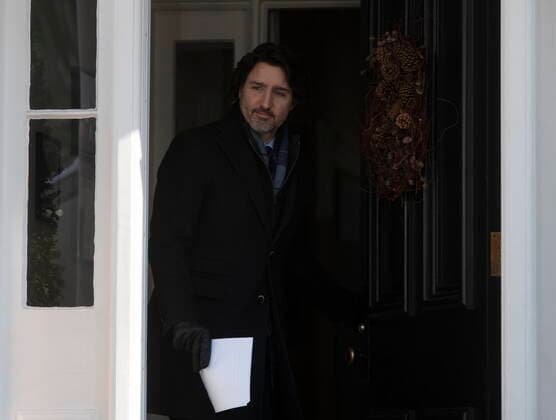 February 9, 2021, Ottawa, on, Canada: Prime Minister Justin Trudeau steps out of Rideau Cottage to speak with the media in Ottawa, Tuesday, February 9, 2021. Ottawa Canada  - ZUMAc35_ 20210209_zaf_c35_012 Copyright: xAdrianxWyldx