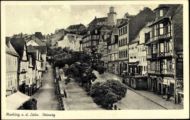 Marburg at the Lahn, Steinweg with old houses