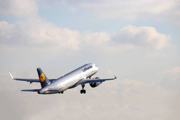A Lufthansa passenger plane takes off at Frankfurt Airport Copyright: xx