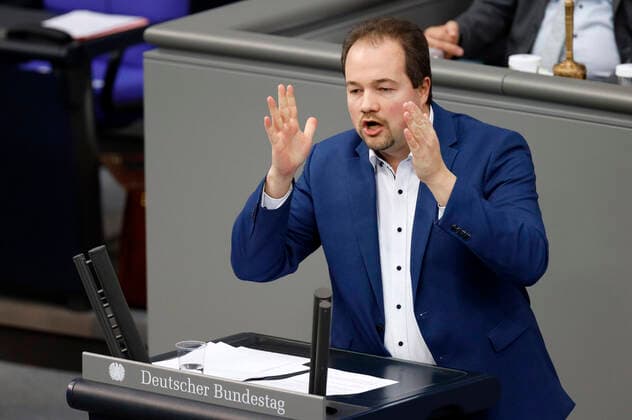 Martin Sichert in der 209. Sitzung des Deutschen Bundestages im Reichstagsgebäude. Berlin, 11.02.2021 *** Martin Sichert at the 209 session of the German Bundestag in the Reichstag building Berlin, 11 02 2021 Foto:xC.xHardtx xFuturexImage