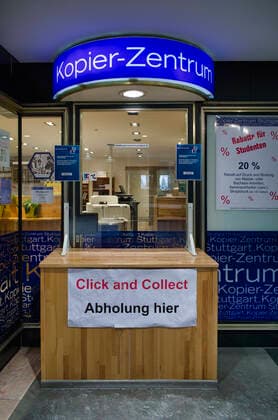 Hard Lockdown, Closed Retailer, Click and Collect, Copyshop, Stuttgart, Baden Württemberg, Germany Retail Corona