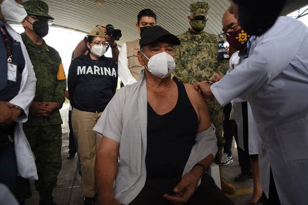 February 15, 2021: Adults over 60 years of age receive the first dose of the COVID-19 vaccine in the population of Puente Nacional , one of the most vulnerable in the state - ZUMAqp1_ 20210215_zip_qp1_017 Copyright: xHectorxAdolfoxQuintanarxPerezx