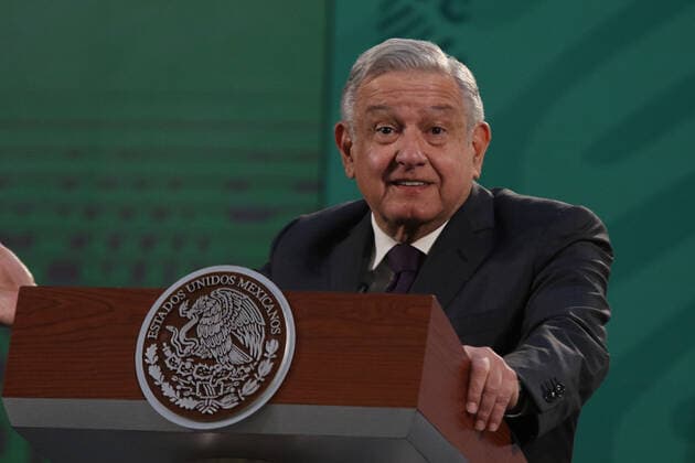 Blackouts In North Of County Press Conference MEXICO CITY, MEXICO - FEBRUARY 18: Mexico s President Andres Manuel Lopez Obrador and Federal Commission of Electricity (CFE) Director Manuel Bartlett ( No in picture) during a press conference at National Palace; after Northern Mexico experienced blackouts for a as several power plants faced natural gas supply failures from Texas, where a freeze has left millions of users without lights on February 18, 2021 in Mexico City, Mexico Copyright: xIsmaelxRosasx EYEPIXGROUP_IR_18022021_3957