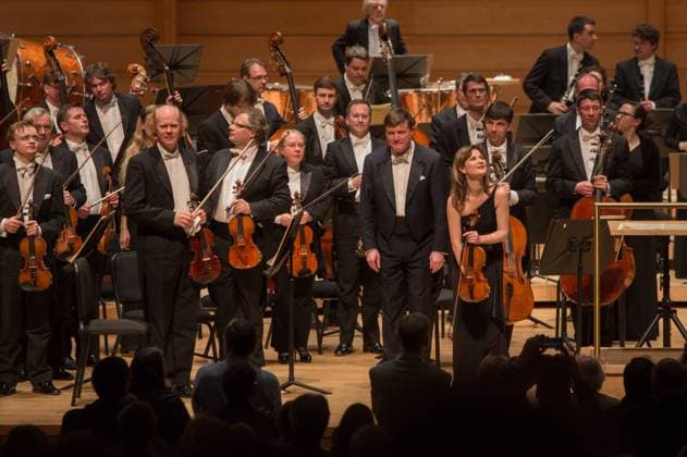 Staatskapelle in USA The Staatskapelle of Saxony gives an acclaimed concert under the baton of star conductor Christian Thielemann and solo violinist Lisa Batiashviliein the Music Center in Strathmore near Washington.