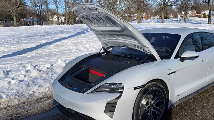 February 18, 2021, USA: The 2021 Porsche Taycan s Taycan s front trunk has just 2.9 cubic feet of cargo space. USA - ZUMAm67_ 20210218_zaf_m67_018 Copyright: xMarkxPhelan DetroitxFreexPressx