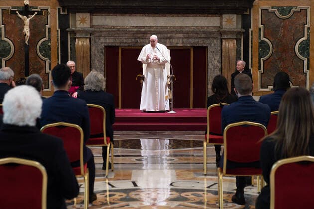 February 19, 2021 : pope francis receives in Audience the Sampdoria s Managers and Players at the Clementine Hall at the Vatican  Copyright: x VATICANxMEDIAx CPPx xIPAx x CatholicxPressxPhotox