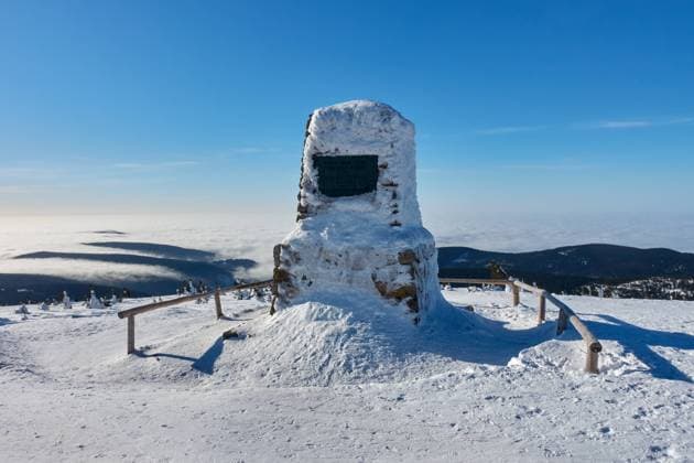 Inverse clouds near Horni Misecky, Giant Mountains, Czech Republic, February 21, 2021. Pictured memorial of Bohumila Hanc and Vaclav Vrbata. (CTKxPhoto MarekxSpilka) CTKPhotoF202102220985701 