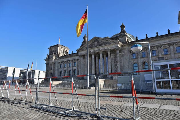 Reichstag with double red white barrier 22 02 2021 Reichstag with double red white barrier Berlin Regierungsviertel Berlin GER