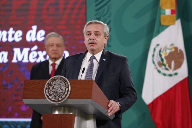 Argentine President Alberto Fernandez participates in a morning press conference with his Mexican counterpart Andres Manuel Lopez Obrador (L), at the National Palace of Mexico City, Mexico, 23 February 2021. Fernandez insisted on Tuesday thatMexico and Argentina should join forces and their potential in Latin America to create an axis that unites the entire continent . Alberto Fernandez: Mexico and Argentina must create an axis that unites the continent !ACHTUNG: NUR REDAKTIONELLE NUTZUNG!  Copyright: xJosexMendezx MEX5559 20210223-637496917491348591