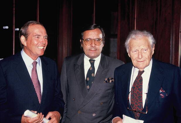 Herzchirurg Christiaan Barnard l-r, Mario Ohoven und , aufgenommen am 16.09.1994 *** Cardiac surgeon Christiaan Barnard l r, Mario Ohoven and , filed 16 09 1994