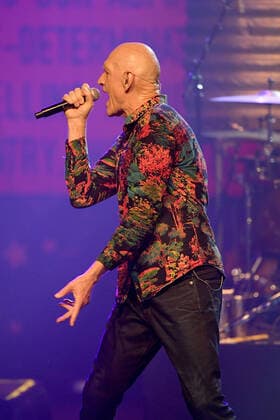 MIDNIGHT OIL MAKARRATA LIVE SYDNEY, Peter Garrett performs with Midnight Oil during a warm-up show ahead of their Makarrata Project tour, at the Enmore Theatre, in Sydney, Thursday, February 25, 2021. ( NO ARCHIVING, EDITORIAL USE ONLY, NO USE IN BOOKS WITHOUT CONSENT SYDNEY NSW AUSTRALIA  Copyright: xDANxHIMBRECHTSx 20210225001523164663