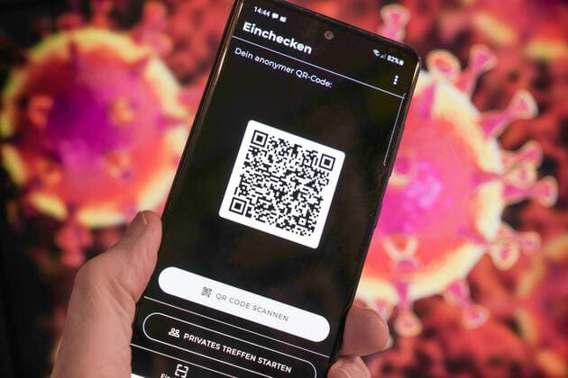 Luca app, QR code on a smartphone In cooperation with the Berlin start up nexenio, rapper Smudo from the Fantastischen Vier has developed the new Corona app Luca enables the digital document