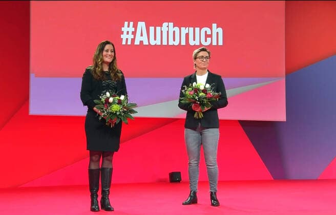 Germany, Berlin, 27 02 2021 Seventh Party Congress The Left Photo Janine Wissler li and Susanne Hennig Wellsow digital photos of the transmission On March 14, state elections will be held in Rhineland-Palatinate