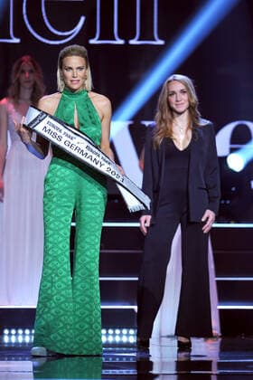 Miss Germany 2021 Leonie von Hase Miss GERMANY 2020 left and Anja Kallenbach Miss Thuringia on the occasion of her election as MISS GERMANY 2021 on 27 02 2021 at Europapark Rust 20210227MWI28568