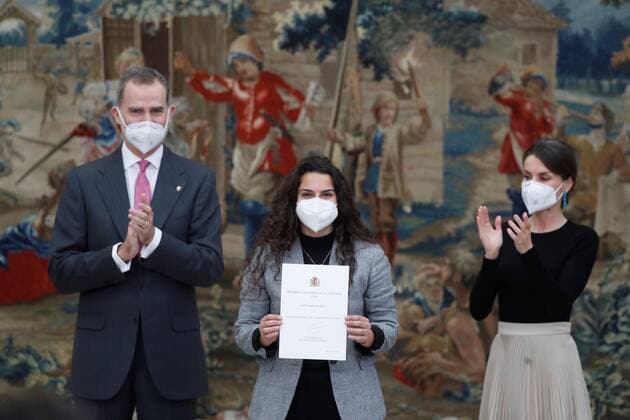 Spain s King Felipe VI (L) and Queen Letizia (R) give Baron Cup Award to Women s Spanish U-17 National Soccer Team during a 2018 Spanish National Sports Awarding Ceremony at Pardo Palace, in Madrid, Spain, 02 March 2021. Spain s Royal couple gives 2018 Spanish National Sports Awards 2018 !ACHTUNG: NUR REDAKTIONELLE NUTZUNG!  Copyright: xJuanxCarlosxHidalgox GRAF6491 20210302-637502891448371917