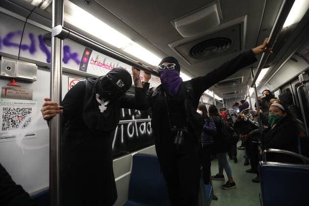 Demonstrators protest inside the Metro transport system against Felix Salgado Macedonio, who is accused of rape and is one of the candidates for the governor of the Mexican state of Guerrero, during a day of protests by feminist groups that led to altercations and repression by the police, in Mexico City, Mexico, 02 March 2021. The demonstrators demanded that the President of Mexico, Andres Manuel Lopez Obrador and the National Executive Committee (CEN) of the National Regeneration Movement (Morena) party avoid the new participation of Salgado Macedonio in the process of defining the candidacy, which will be dealt with by means of a survey. Feminists protest case of Mexican politician accused of rape !ACHTUNG: NUR REDAKTIONELLE NUTZUNG!  Copyright: xSashenkaxGutierrezx MEX6095 20210302-637503045734072709