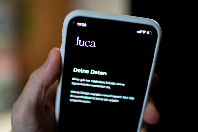 App Luca The app Luca is displayed on a smartphone Photo Wedel Kirchner Media Nordrhein Westfalen Germany Copyright: xWedel Kirchner-Mediax
