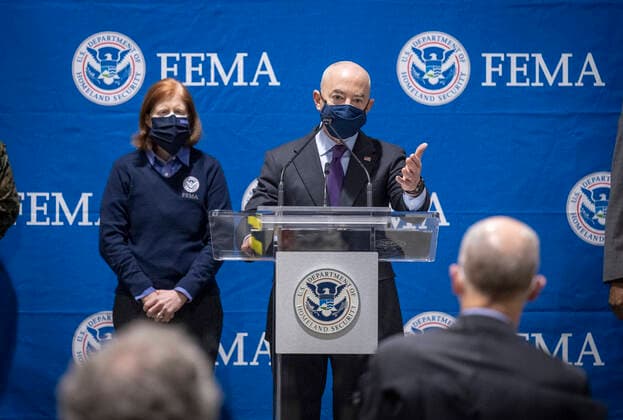 STYLELOCATIONU.S Homeland Security Secretary Alejandro Mayorkas, addresses a press conference following a tour of the Federal Emergency Management Agency Community Vaccination Center at the Pennsylvania Convention Center March 2, 2021 in Philadelphia, Pennsylvania. The center opens March 3rd and is expected to vaccinate up to 6,000 people per day. Philadelphia United States of America - ZUMAp138 20210302_zaa_p138_018 Copyright: xBenjaminxApplebaum Dhsx