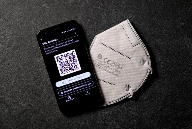 The user interface of the Luca app is displayed on a mobile phone The Corona app competes with the Corona Warn app and was co-developed by Fanta 4 singer Smudo, among others The Luca app is intended to enable fast and seamless contact tracing in exchanges with the health authorities Topic image, symbol image Foto:xC.xHardtx xFuturexImage