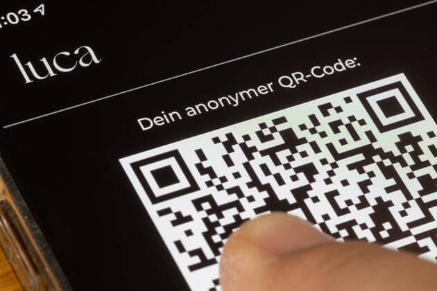 App Luca for contact tracing A smartphone displays the anonymous QR code of the app Luca, which is intended to make the previously practiced note solution for contact tracing at restaurant visits or at events and concerts superfluous Luca is to cooperate with health authorities and supplement the existing Corona Warn app Ilmenau Thuringia GERMANY