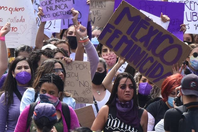 International Women™s Day Strike In Mexico MEXICO CITY, MEXICO - MARCH 8: Hundreds of Women take part during a demonstration to commemorate International Women™s Day, demanding elimination of violence-gender at Reforma avenue on March 8, 2021 in Mexico City, Mexico Copyright: xCarlosxTischlerx EYEPIXGROUP_CT_08032021_4356