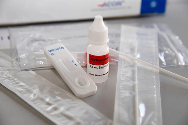 Presentation of the Acon Biotech Flowflex SARS CoV 2 Antigen Rapid Test, which is distributed by Baumgartner Rath GmbH Hightech Unternehmen Symbol image, theme image Munich, 08 03 2021 Foto:xS.xAdamx xFuturexImage