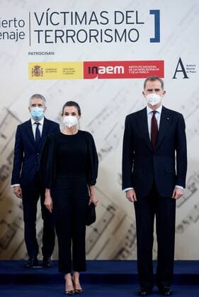Spain s King Felipe VI (R), Queen Letizia (C) and Spanish Home Minister Fernando Grande-Marlaska pose for the media before the 19th In Mermoriam Concert organized by The Foundation of Victims of Terrorism in memory of the victims of 4March Madrid bombing at National Auditory in Madrid, Spain, 10 March 2021. Spain s Royal Couple chair the 19th In Mermoriam Concert !ACHTUNG: NUR REDAKTIONELLE NUTZUNG!  Copyright: xMariscalx GRAF2474 20210310-637510016713125847